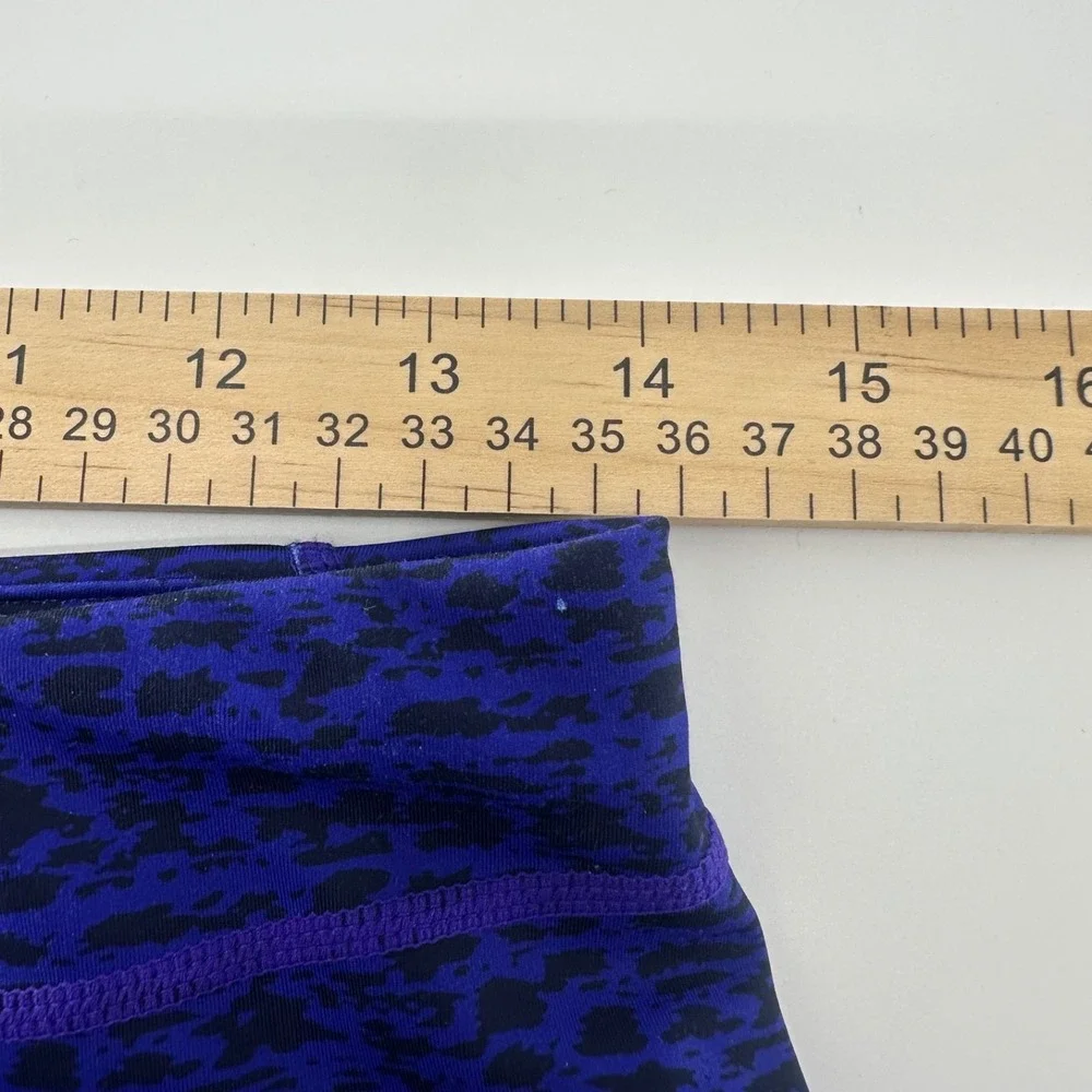 Athleta Women's Blue Animal Print Leggings with Pink Stripes - Size M - Picture 5 of 10